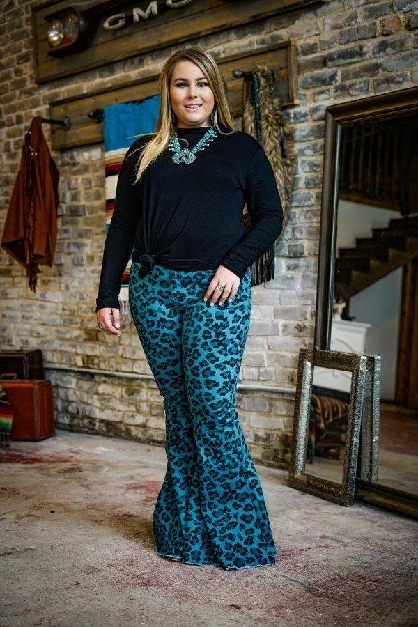 Leopard print denim jeans curvy